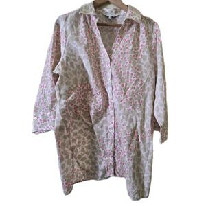 Foxcroft Wrinkle Free Leopard Print Shirt Size‎ 16 Shaped 3/4 Sleeve